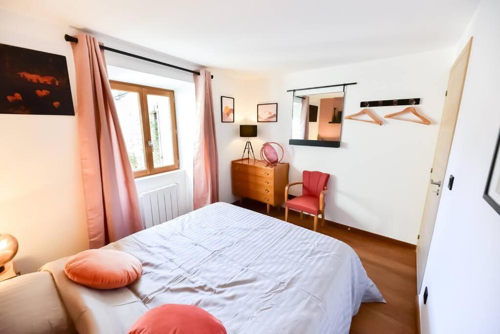 Charmante Maison De Village Au Coeur Du Luberon Cucuron Luaran gambar